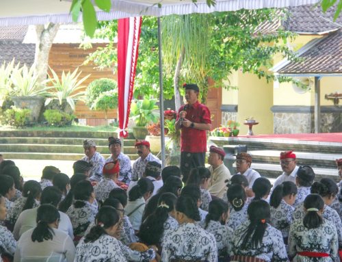 Minggu, Bupati Dana bertatap muka dengan 325 guru di Kecamatan Abang